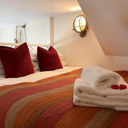 Zion Place Dartmouth Ngoại thất bức ảnh